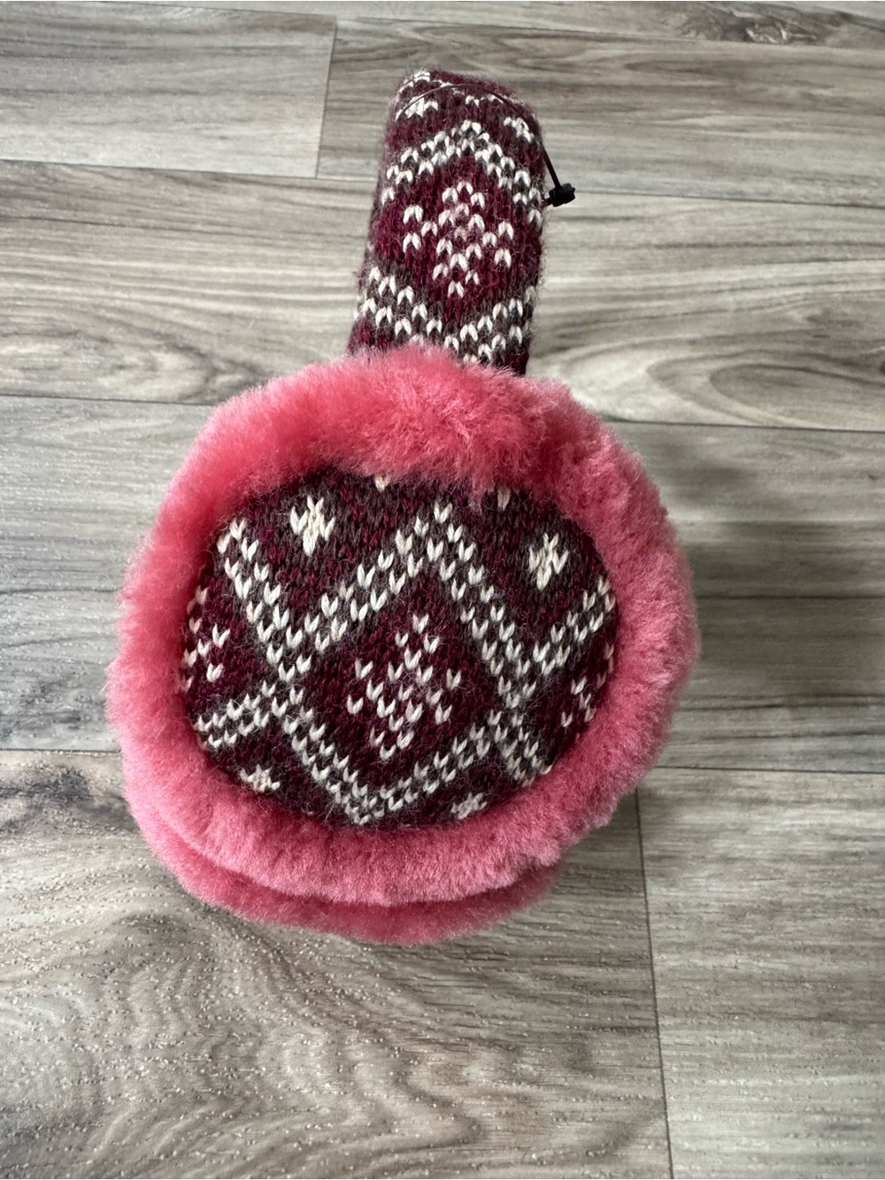 NWT UGG Australia Nordic-Patterned Shearling Earmuffs Assorted Color One Size - Picture 7 of 8
